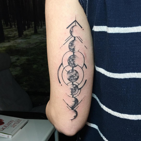 Tattoos - Geometric Lines and Moon Phases. Instagram @MichaelBalesArt - 125158